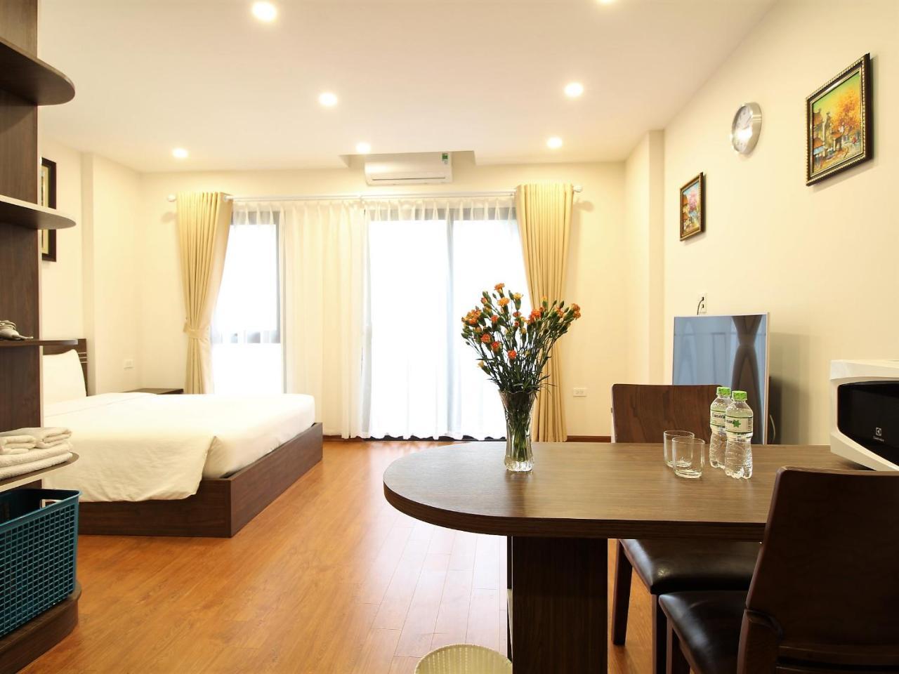 ปาลโม โฮเต็ล แอนด์ อพาร์ตเมนต์ 2 Hotel ฮานอย ภายนอก รูปภาพ